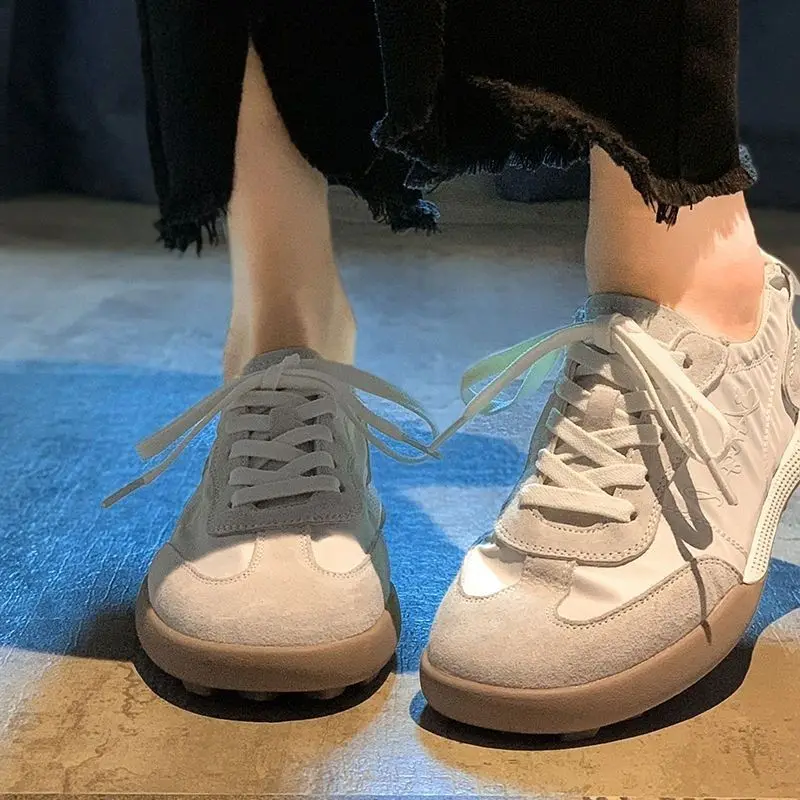 운동화 플랫 여성 신발 스포츠 숙녀 신발 레이스 업 럭 - Sports Equipment Resale 리뷰 및 가격